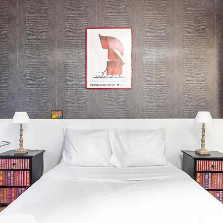 Appartamento Guestready - Hidden Gem With Private Courtyard Parigi